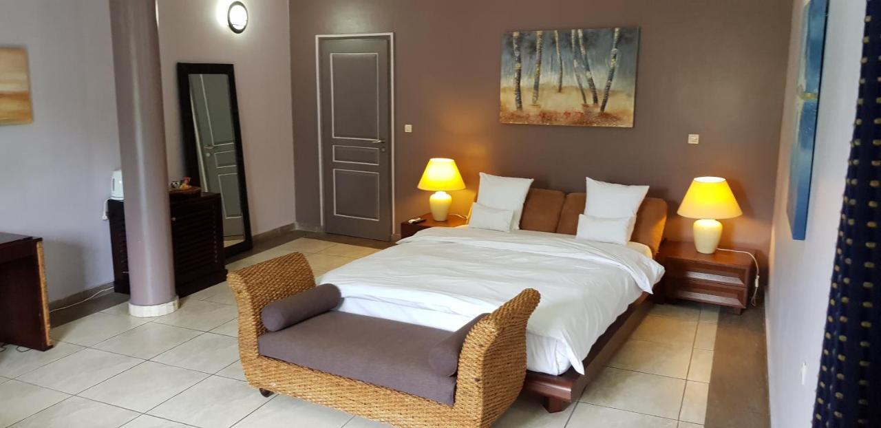 Residence Hoteliere Du Phare ลิเบรอวิลล์ ภายนอก รูปภาพ